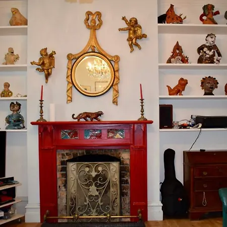 4 Bedroom House In Appartamento