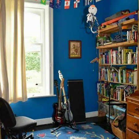 Апартаменты 4 Bedroom House In Дублин